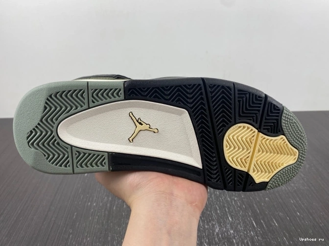 Retro Jordan Medium   SE 4 Craft Olive FB9927-200   0330